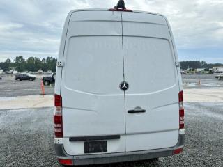 47144196 :رقم المزاد ، WD3PE7CDXJP618033 vin ، 2018 Mercedes Benz Sprinter مزاد بيع