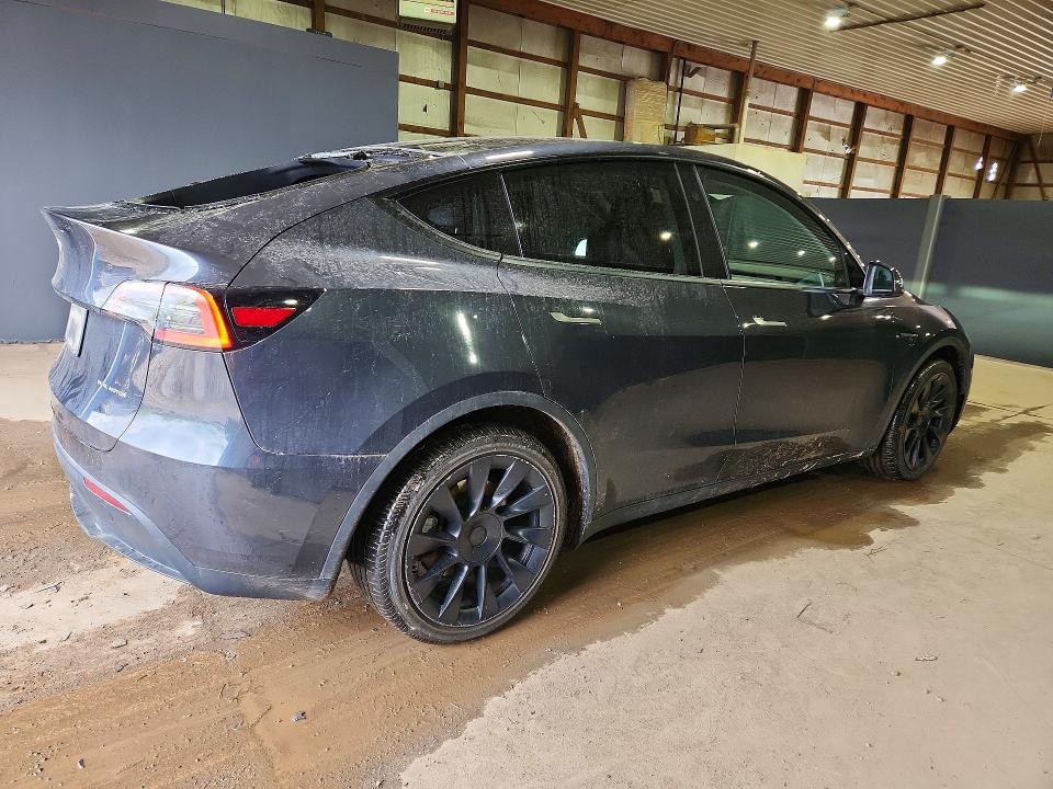 Продажа на аукционе авто 2024 Tesla Model Y, vin: 7SAYGAEE0RF991579, номер лота: 51813156