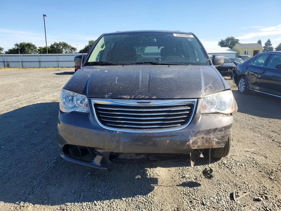 54865086 :رقم المزاد ، 2C4RC1BG8FR751814 vin ، 2015 Chrysler Town & Country مزاد بيع