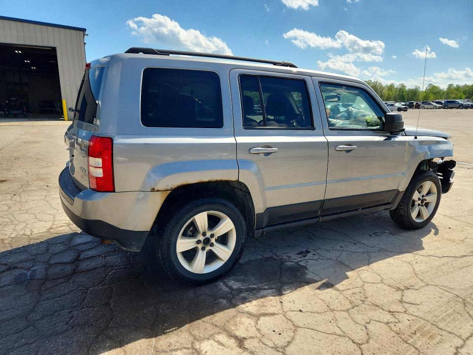 52198946 :رقم المزاد ، 1C4NJRFB7FD206854 vin ، 2015 Jeep Patriot مزاد بيع
