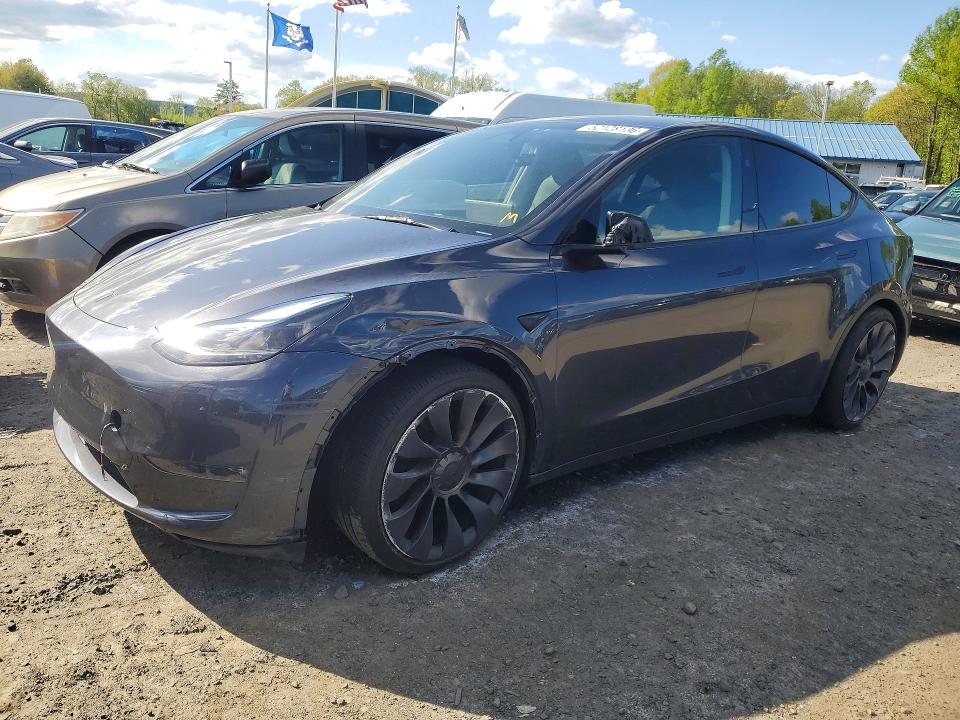 2025 Tesla Model Y მანქანა იყიდება აუქციონზე, vin: 7SAYGDEF6SA369825, აუქციონის ნომერი: 52128136