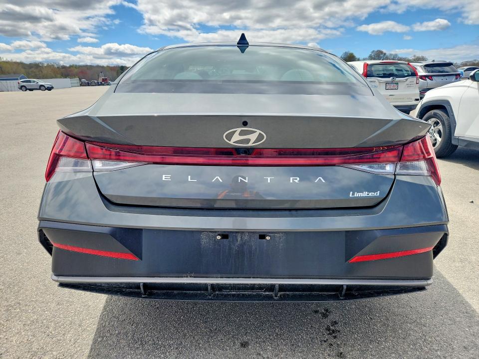 2025 Hyundai Elantra მანქანა იყიდება აუქციონზე, vin: KMHLP4DG5SU044719, აუქციონის ნომერი: 52169336