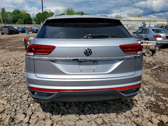 53364216 :رقم المزاد ، 1V2WC2CAXMC239706 vin ، 2021 Volkswagen Atlas Cross Sport مزاد بيع