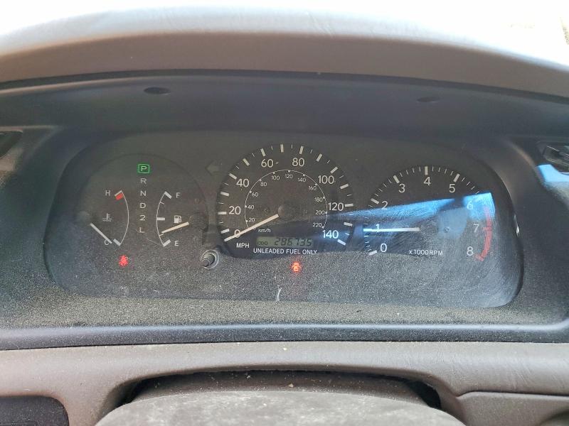 1998 Toyota Camry მანქანა იყიდება აუქციონზე, vin: JT2BG22K8W0216890, აუქციონის ნომერი: 54057216