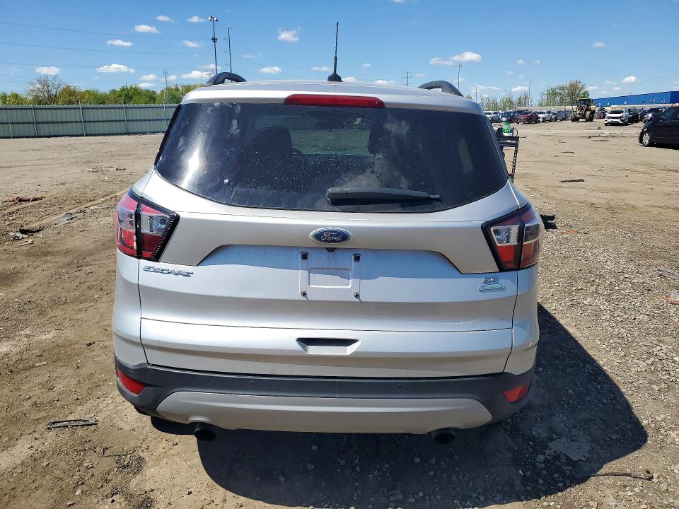 53367096 :رقم المزاد ، 1FMCU0GDXHUD74531 vin ، 2017 Ford Escape مزاد بيع