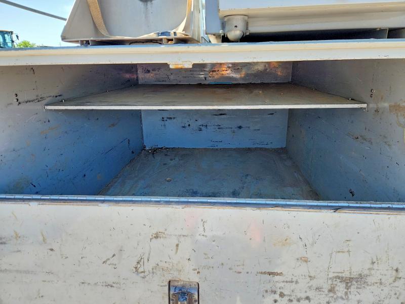 52465566 :رقم المزاد ، 1FDSF30588EC23000 vin ، 2008 Ford F350 مزاد بيع