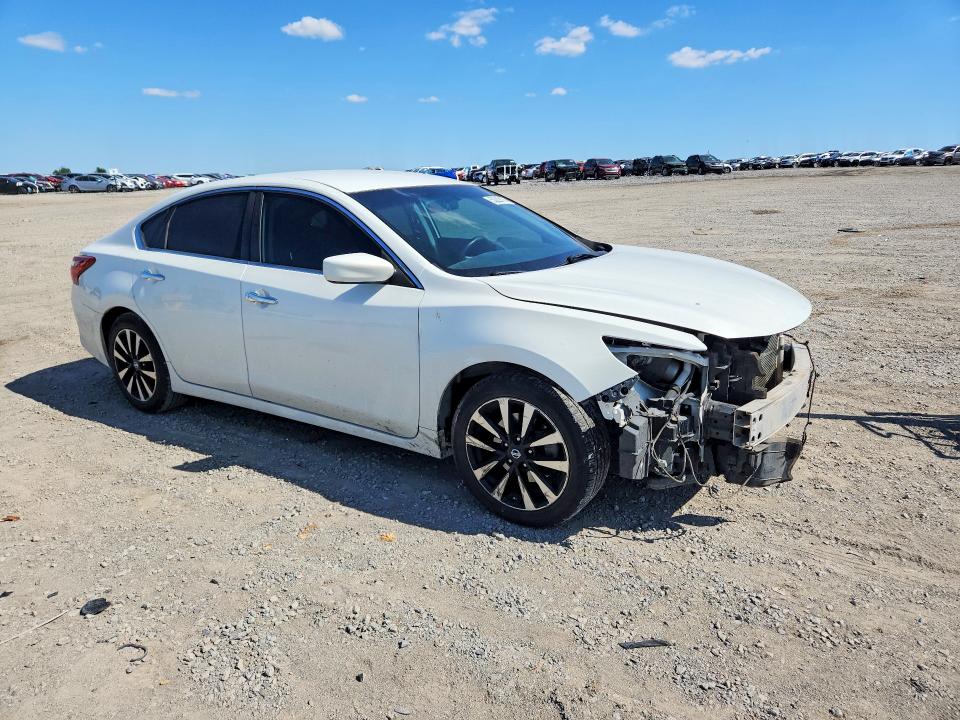 2018 Nissan Altima მანქანა იყიდება აუქციონზე, vin: 1N4AL3AP4JC237489, აუქციონის ნომერი: 53228176