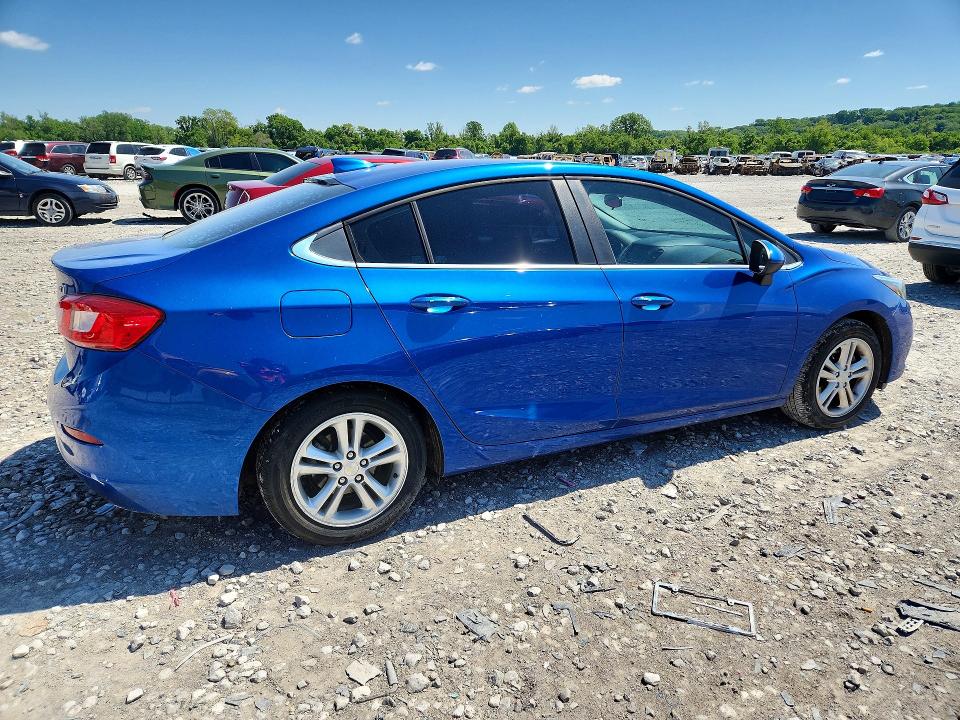 2018 Chevrolet Cruze მანქანა იყიდება აუქციონზე, vin: 1G1BE5SM9J7246375, აუქციონის ნომერი: 52191066