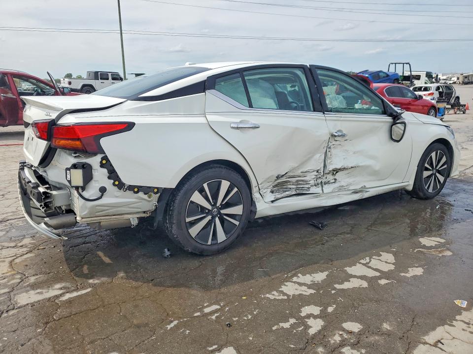 52234886 :رقم المزاد ، 1N4BL4EV8NN410637 vin ، 2022 Nissan Altima مزاد بيع