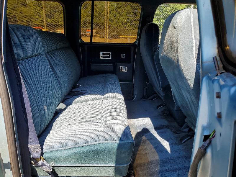 Продажа на аукционе авто 1991 Chevrolet Suburban, vin: 1GNGV26K9MF122743, номер лота: 53280326