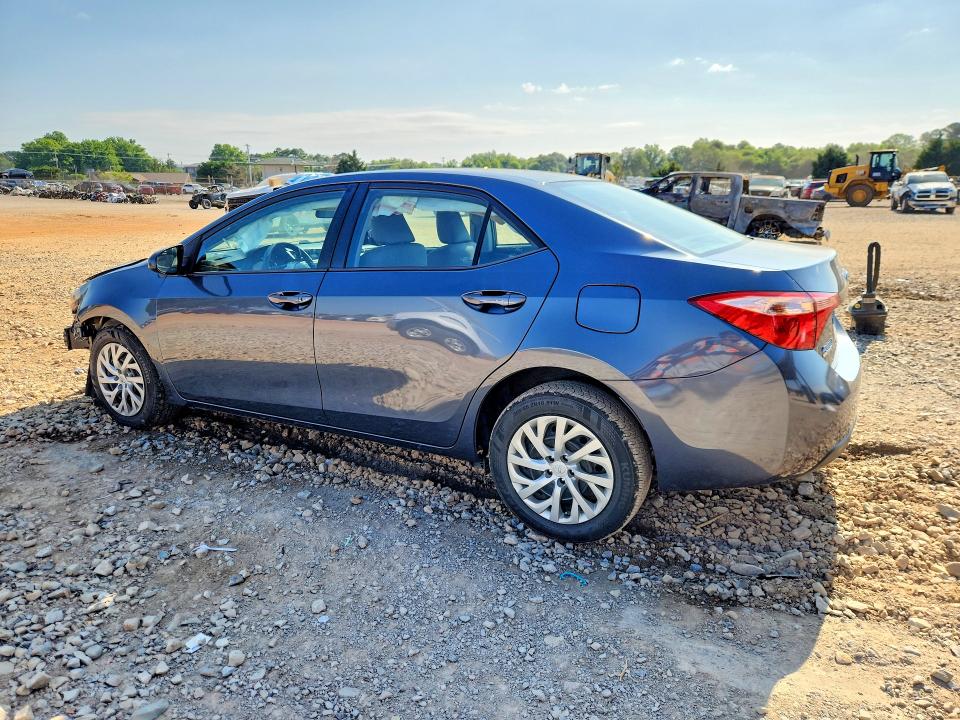 52890826 :رقم المزاد ، 2T1BURHE4HC774366 vin ، 2017 Toyota Corolla مزاد بيع