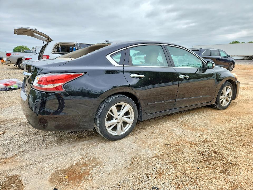 2015 Nissan Altima მანქანა იყიდება აუქციონზე, vin: 1N4AL3AP0FC133248, აუქციონის ნომერი: 52553166