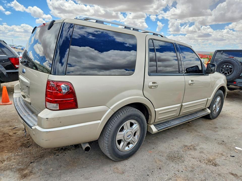 2005 Ford Expedition მანქანა იყიდება აუქციონზე, vin: 1FMFU20535LA58675, აუქციონის ნომერი: 52657376