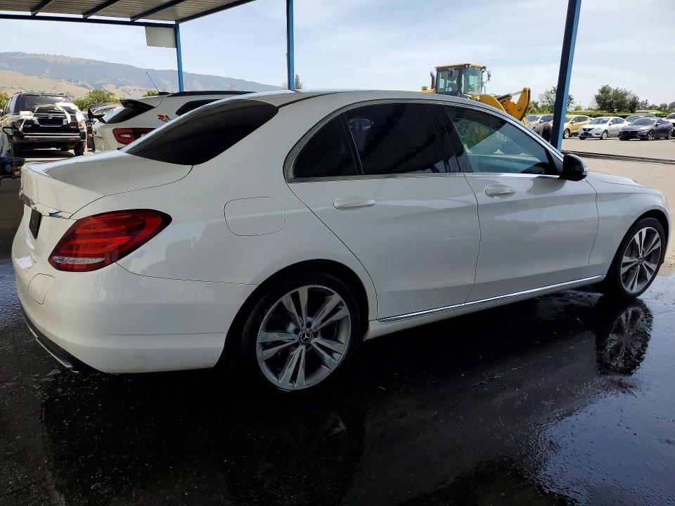 Продажа на аукционе авто 2018 Mercedes-benz C, vin: 55SWF4HB2JU241422, номер лота: 52040546