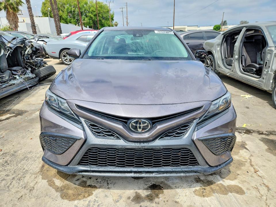 53203706 :رقم المزاد ، 4T1G11AK6RU247655 vin ، 2024 Toyota Camry مزاد بيع