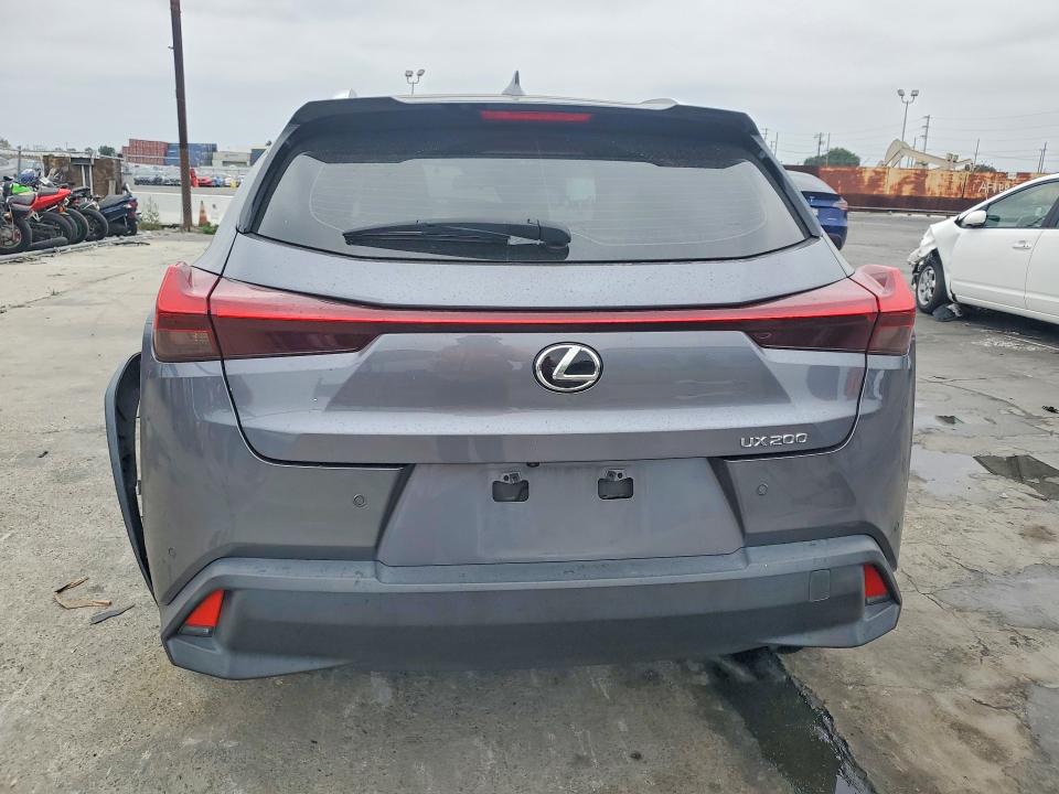 Продажа на аукционе авто 2021 Lexus Ux, vin: JTHX3JBH1M2036819, номер лота: 52168176