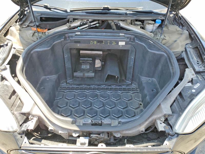 2013 Tesla Model S მანქანა იყიდება აუქციონზე, vin: 5YJSA1DP6DFP03502, აუქციონის ნომერი: 52185736
