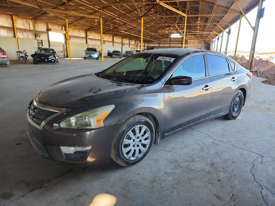 2015 Nissan Altima მანქანა იყიდება აუქციონზე, vin: 1N4AL3AP2FN861626, აუქციონის ნომერი: 52905736