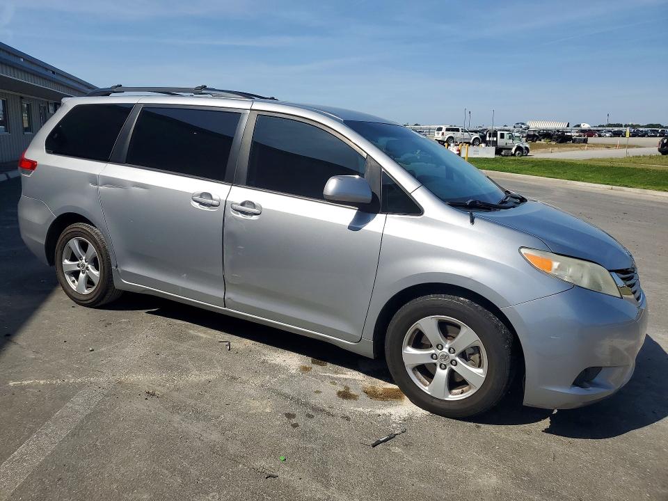 Aukcja sprzedaży 2014 Toyota Sienna, vin: 5TDKK3DC3ES451341, numer aukcji: 52942086