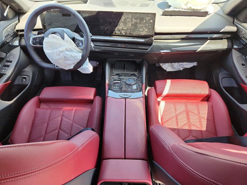 54640026 :رقم المزاد ، WBA43FJ02SCU07083 vin ، 2025 Bmw 530 مزاد بيع