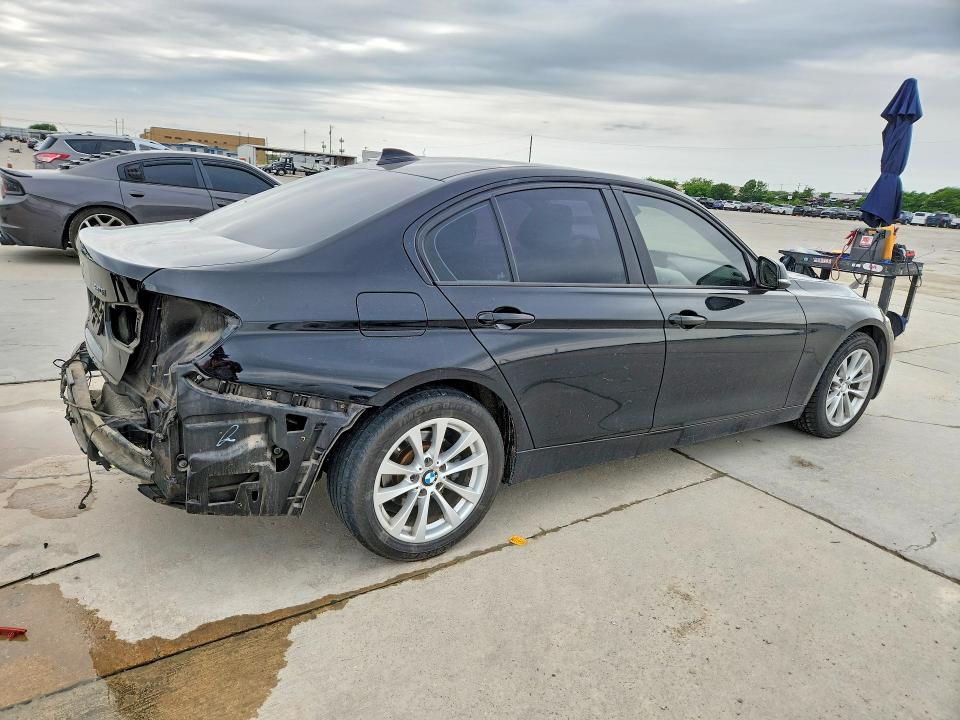 52393506 :رقم المزاد ، WBA8E5G58GNU21770 vin ، 2016 Bmw 320 مزاد بيع