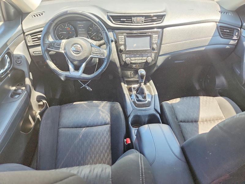 2017 Nissan Rogue მანქანა იყიდება აუქციონზე, vin: KNMAT2MV5HP569300, აუქციონის ნომერი: 53702976