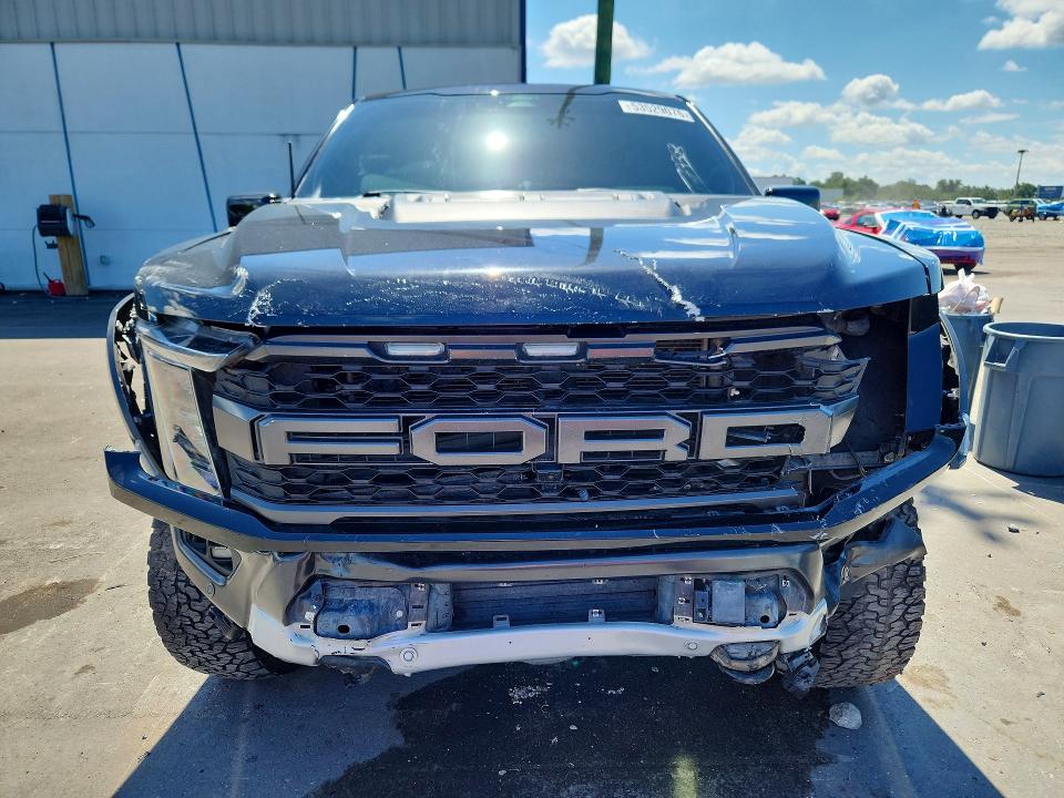 53529076 :رقم المزاد ، 1FTFW1RG7NFB77938 vin ، 2022 Ford F150 مزاد بيع