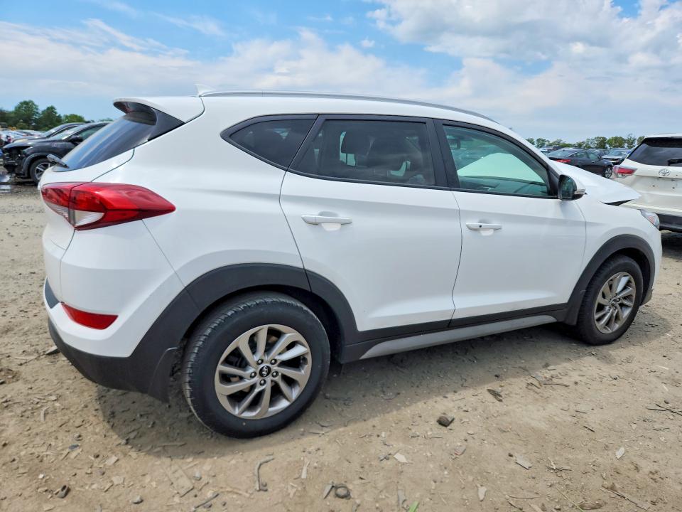 53160546 :رقم المزاد ، KM8J33A4XJU809333 vin ، 2018 Hyundai Tucson مزاد بيع