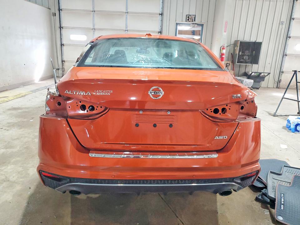 53028856 :رقم المزاد ، 1N4BL4CW4MN385908 vin ، 2021 Nissan Altima مزاد بيع