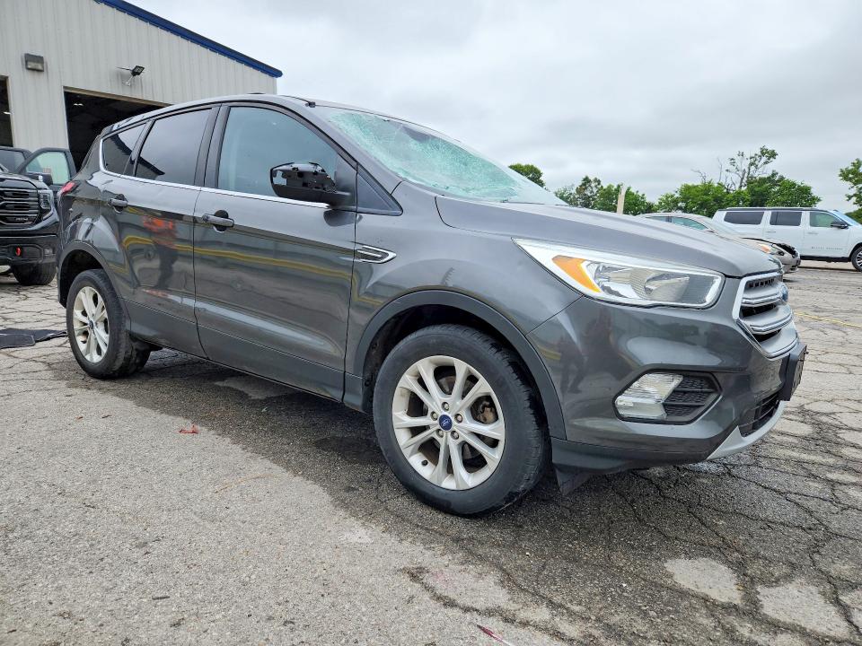 Продажа на аукционе авто 2017 Ford Escape, vin: 1FMCU0GD0HUB79912, номер лота: 54443166