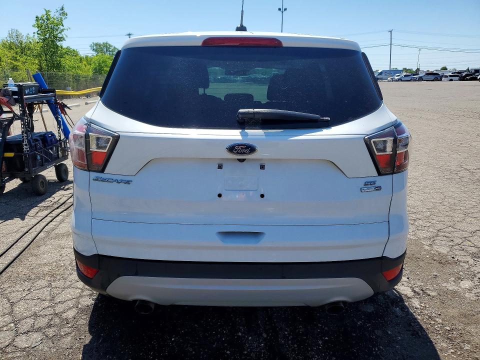 55176576 :رقم المزاد ، 1FMCU9GD7HUB27259 vin ، 2017 Ford Escape مزاد بيع