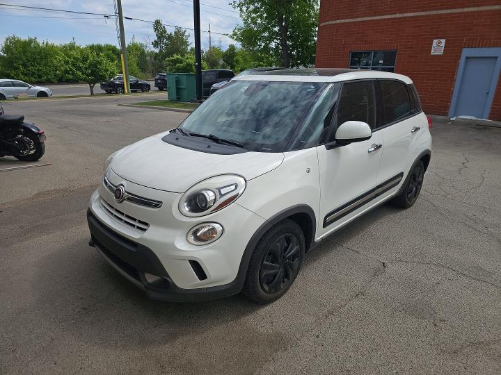 55843026 :رقم المزاد ، ZFBCFADH2FZ033879 vin ، 2015 Fiat 500l مزاد بيع