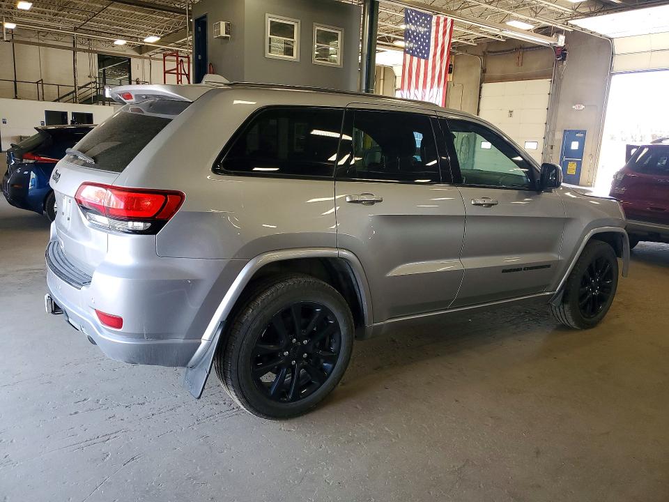 Продажа на аукционе авто 2017 Jeep Grand Cherokee, vin: 1C4RJFAG1HC734370, номер лота: 52738296