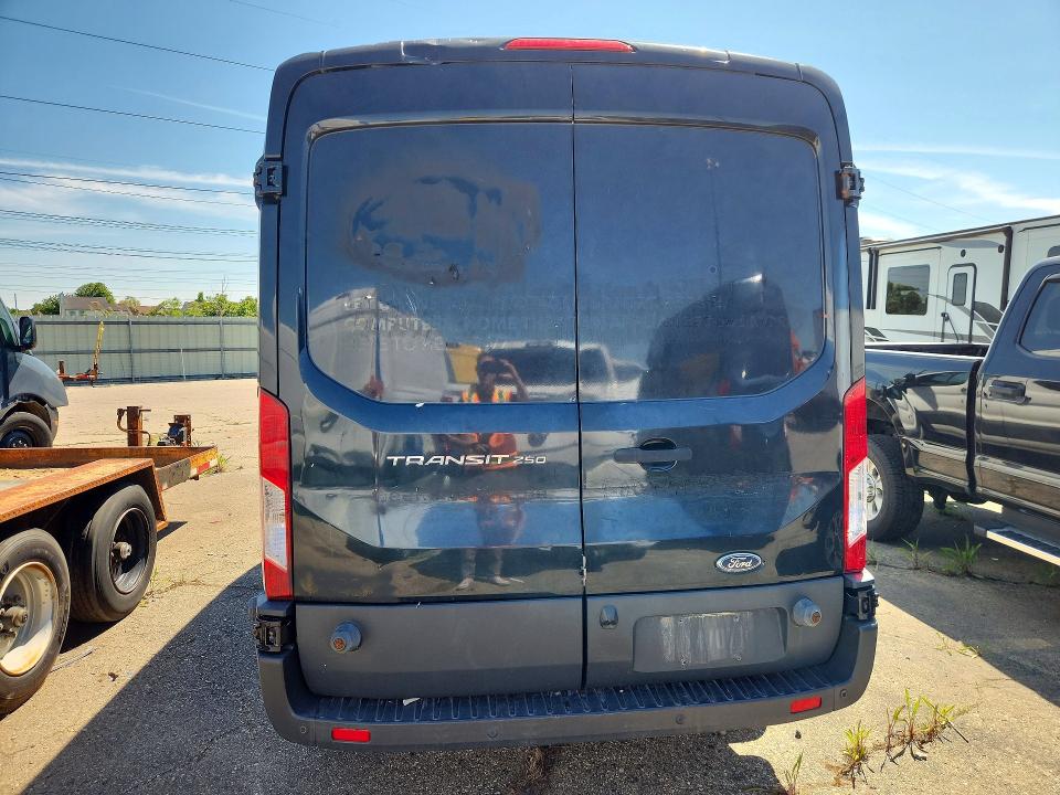 Продаж на аукціоні авто 2015 Ford Transit, vin: 1FTYR2CM6FKA72966, номер лоту: 54282916