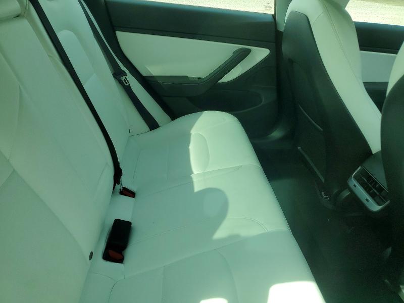 52086966 :رقم المزاد ، 5YJ3E1EB9KF522127 vin ، 2019 Tesla Model 3 مزاد بيع