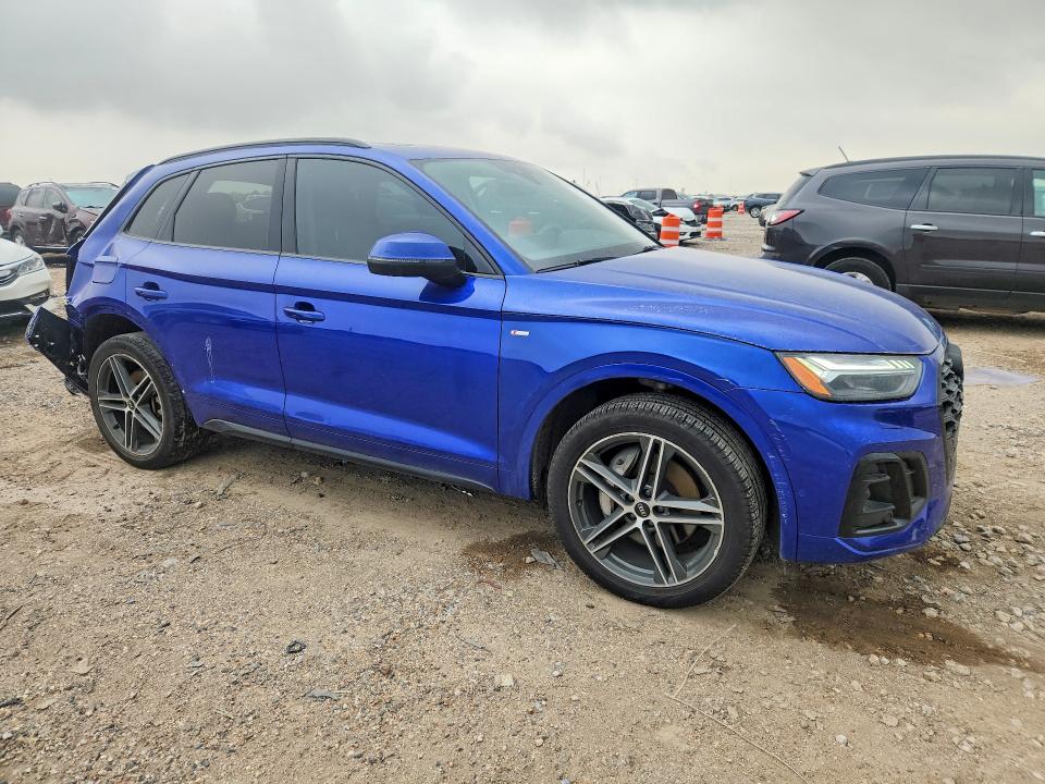 51472086 :رقم المزاد ، WA1F2AFY0P2102835 vin ، 2023 Audi Q5 E مزاد بيع