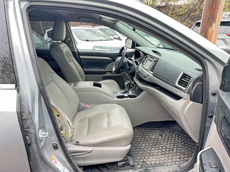 2014 Toyota Highlander მანქანა იყიდება აუქციონზე, vin: 5TDBKRFH7ES019797, აუქციონის ნომერი: 52877306