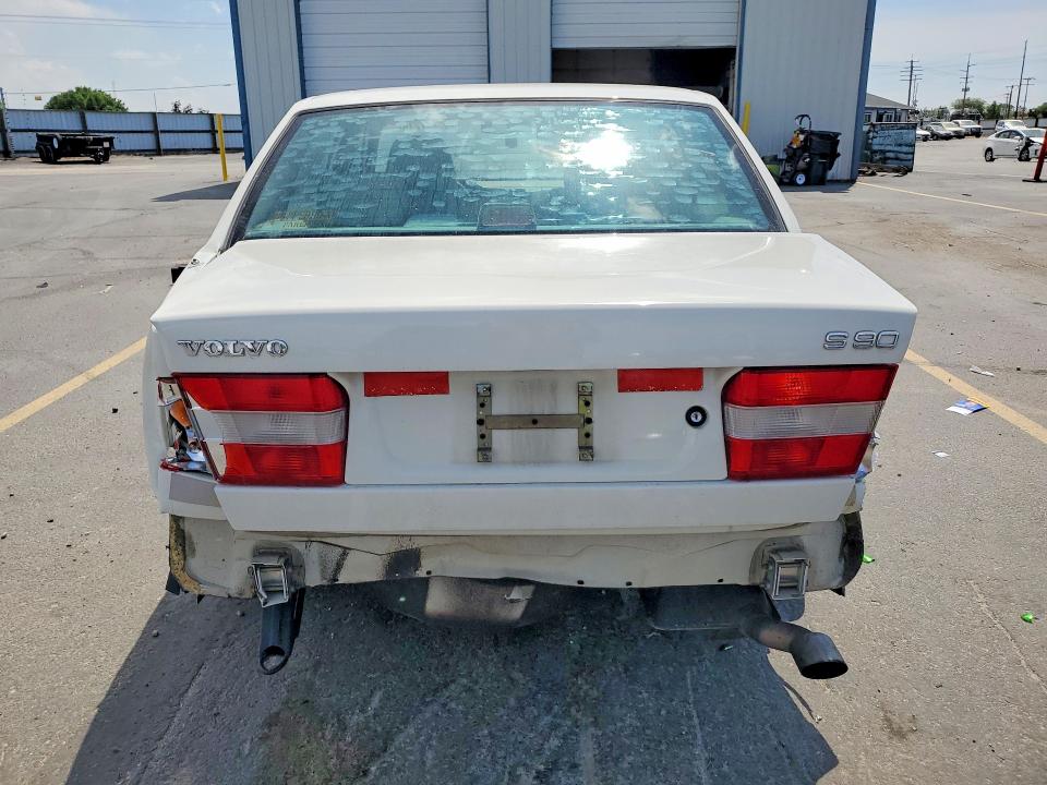 1998 Volvo S90 მანქანა იყიდება აუქციონზე, vin: YV1KS9601W1139193, აუქციონის ნომერი: 55237216