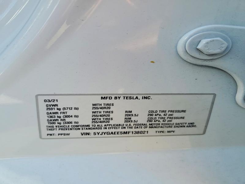 53135966 :رقم المزاد ، 5YJYGAEE5MF138021 vin ، 2021 Tesla Model Y مزاد بيع