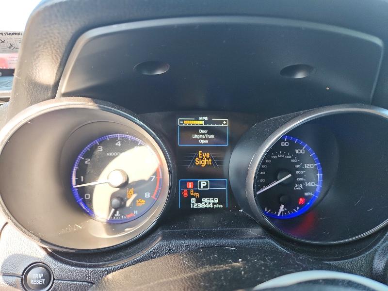 52529866 :رقم المزاد ، 4S3BNBN68F3073157 vin ، 2015 Subaru Legacy مزاد بيع
