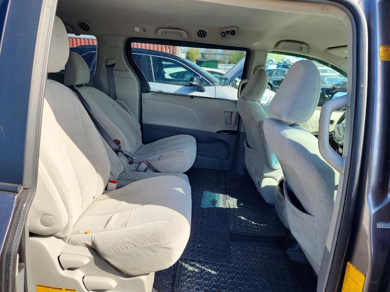 52764816 :رقم المزاد ، 5TDKK3DC5BS137122 vin ، 2011 Toyota Sienna مزاد بيع