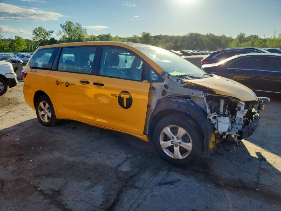 Продаж на аукціоні авто 2016 Toyota Sienna, vin: 5TDZK3DC9GS756019, номер лоту: 55363016