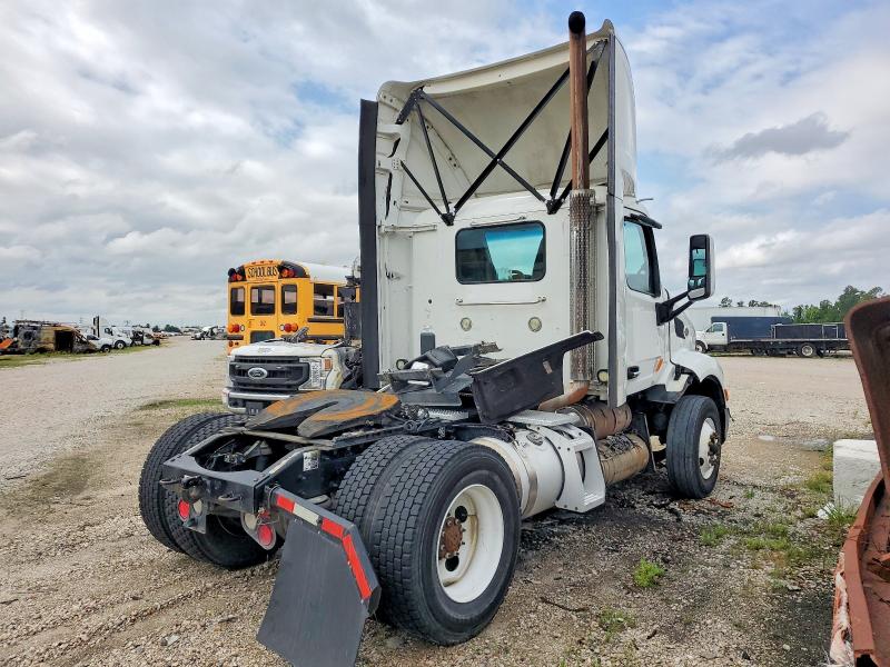 2017 Peterbilt 579 მანქანა იყიდება აუქციონზე, vin: 1XPBA48X7HD428911, აუქციონის ნომერი: 50609496