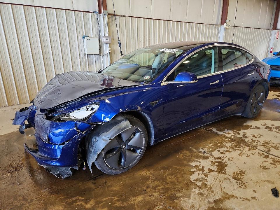 Продажа на аукционе авто 2018 Tesla Model 3, vin: 5YJ3E1EA0JF124780, номер лота: 55155356