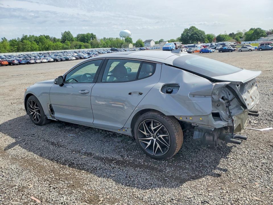 2022 Kia Stinger მანქანა იყიდება აუქციონზე, vin: KNAE35LD7N6116581, აუქციონის ნომერი: 54390276