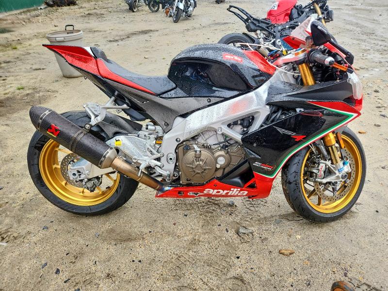 53451286 :رقم المزاد ، ZD4RKU027DS000070 vin ، 2013 Aprilia Rsv4 مزاد بيع