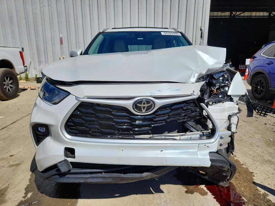 Продажа на аукционе авто 2022 Toyota Highlander, vin: 5TDGZRBH5NS245456, номер лота: 55329406