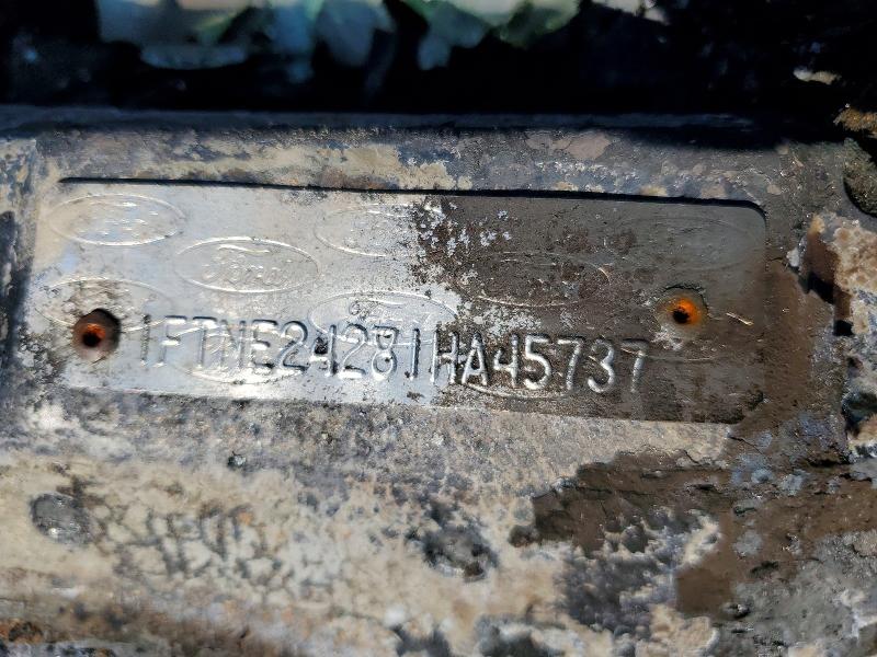 55078636 :رقم المزاد ، 1FTNE24281HA45737 vin ، 2001 Ford Econoline مزاد بيع