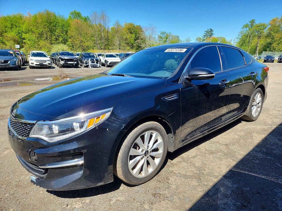 52071236 :رقم المزاد ، 5XXGU4L32HG177014 vin ، 2017 Kia Optima مزاد بيع