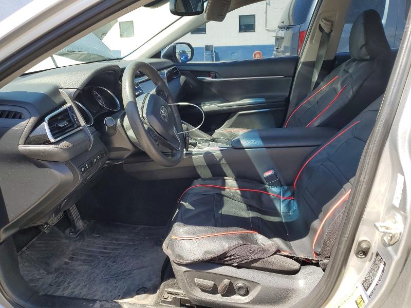 54518726 :رقم المزاد ، 4T1B11HK7JU664805 vin ، 2018 Toyota Camry مزاد بيع
